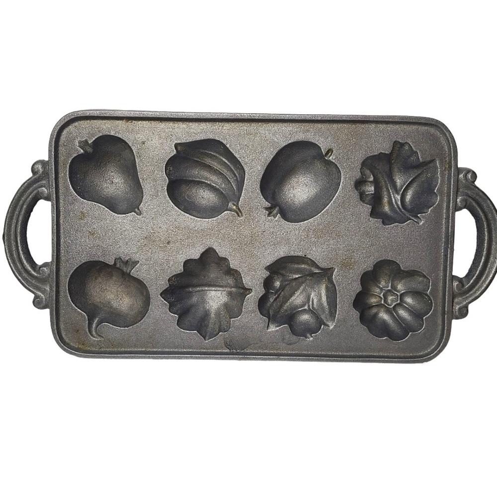 Vintage John Wright Cast Iron Harvest Baking Mold with Handles